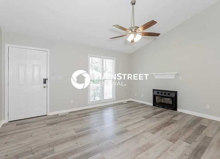 14 Richmond Dr — Photo 4