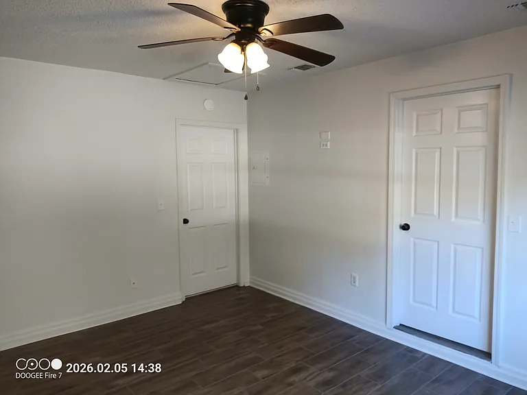 213 Rose Cir — Photo 10
