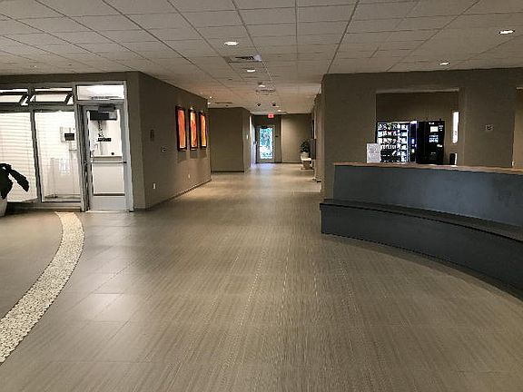 4th image of 801 South St #Pkg-514