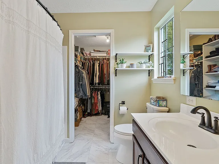 3397 Yorkshire Dr — Photo 15