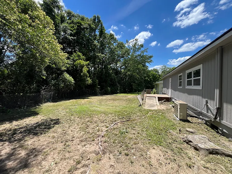 2844 Shamrock Ln — Photo 3