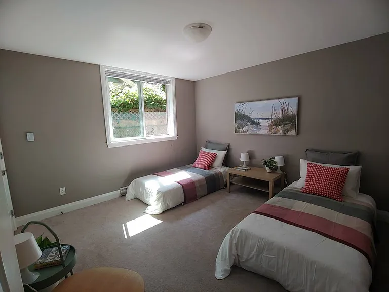 1362 Willow Way — Photo 3