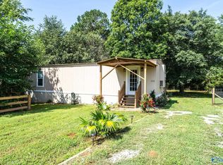 312 Hill Rd, Owens Cross Roads, AL 35763