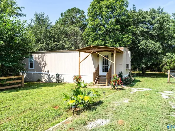 312 Hill Rd, Owens Cross Roads, AL 35763