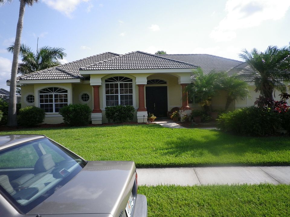 1st image of 4861 Hanging Moss Ln