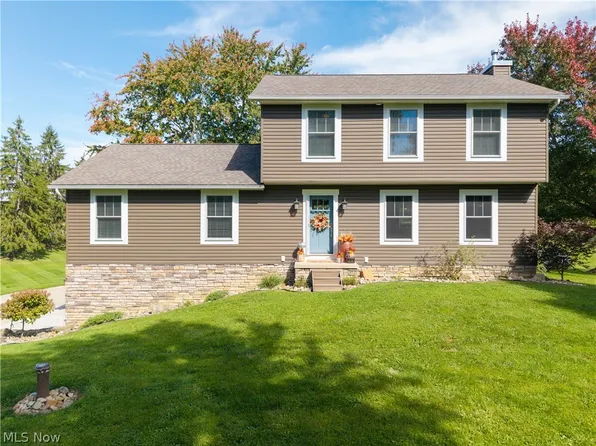 10333 Guilford Rd, Seville, OH 44273
