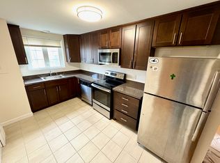 1 Captain Parker Arms #12, Lexington, MA 02421