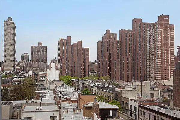 Sold by R New York | media 1