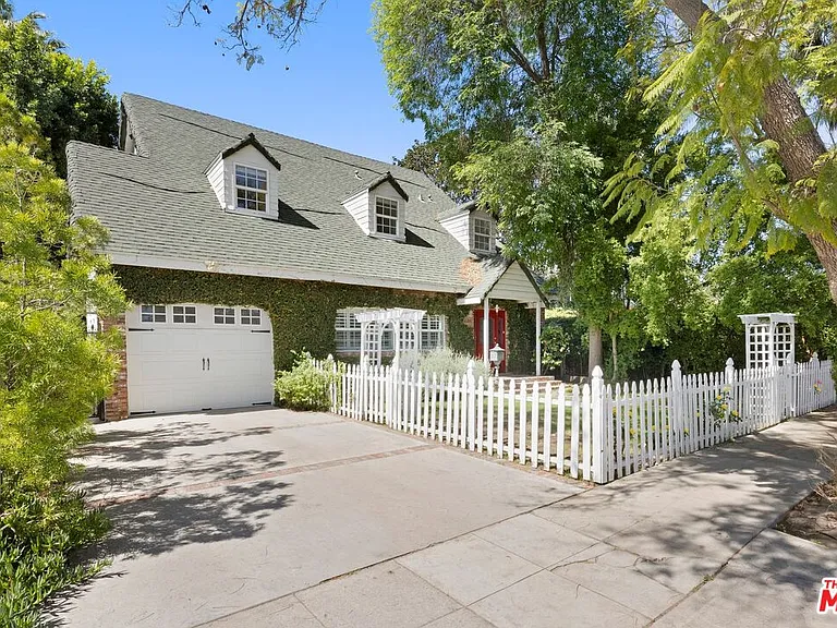4309 Gentry Ave — Photo 40