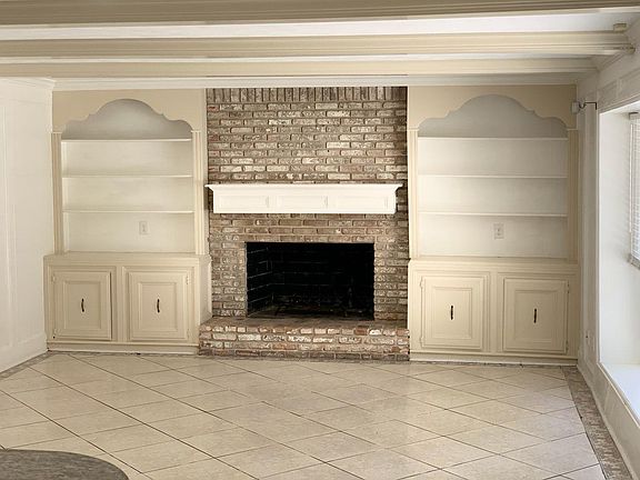 4th image of 3807 Fernglade Dr