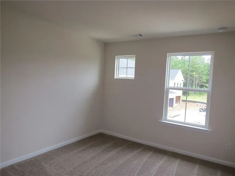 5640 Berney Cir — Photo 3