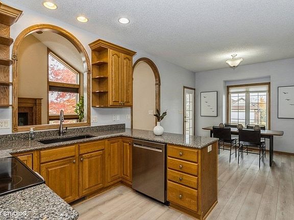 5th image of 125 Vixen Ln