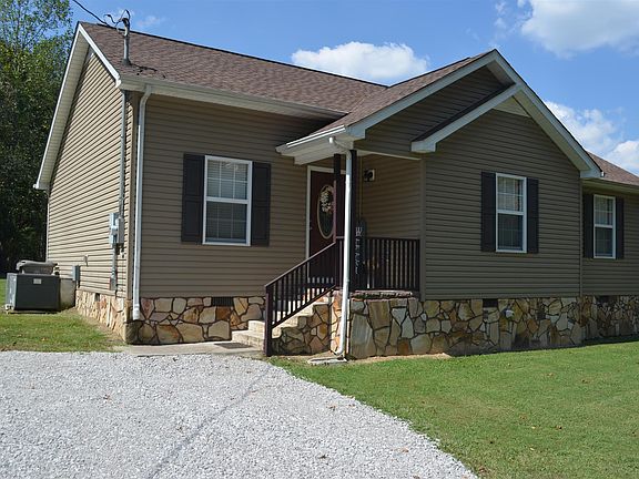 3rd image of 201 Greenfield Ln