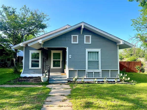 415 E Akard St, Weatherford, TX 76086