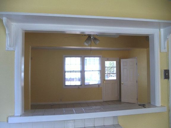 4th image of 34 Werden St