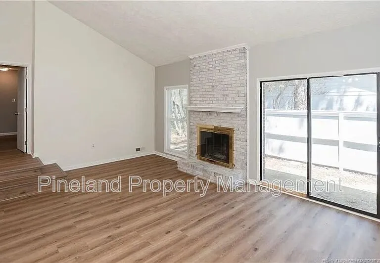 2012 Lakemeadow Dr — Photo 9