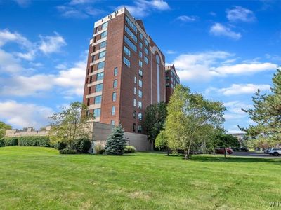 605 Admirals Walk, Buffalo, NY, 14228
