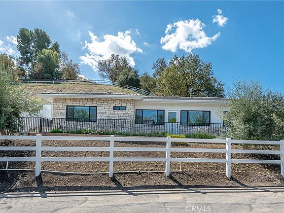 2nd image of 5203 Saddle Creek Rd