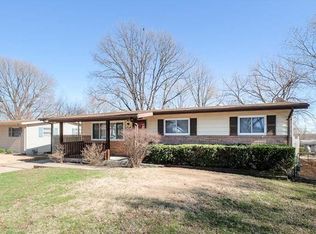 1240 Mallard Ln, Florissant, MO