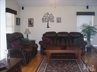 3rd image of 10037 Birch Pl