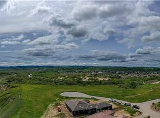 13145 N Bluffs Ct, San Miguel, CA 93451