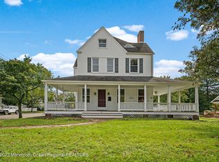 420 River Rd, Fair Haven, NJ 07704