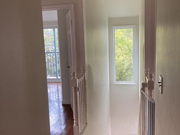 4th image of 16 Arleigh Dr