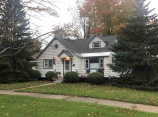 1029 Maple St, Negaunee, MI 49866