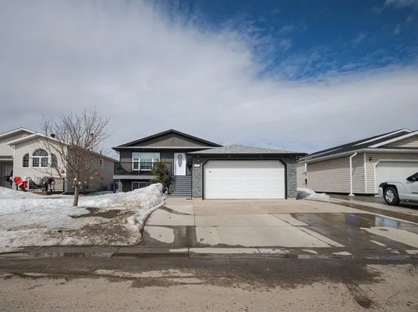 128 E Alexander Cres, Wood Buffalo, AB T9J 1M2