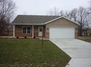 2803 W Pine Knoll Ct, Peoria, IL 61615