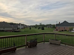 153 E Auburn Trl, Brighton, MI