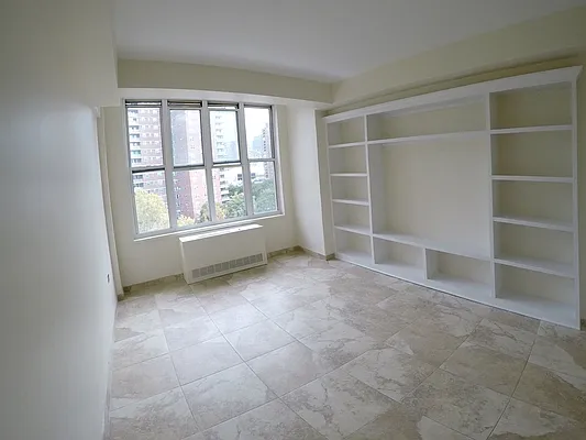 Rented by Silversons Realty LLC | media 43