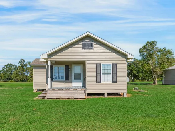 1440 Hebert Ln #G, Saint Martinville, LA 70582