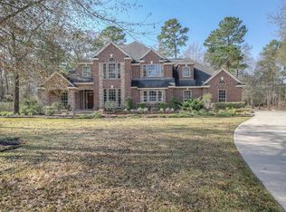 15695 Crown Oaks Dr, Montgomery, TX 77316