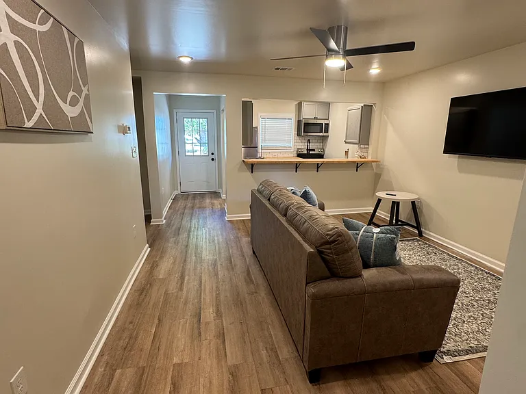 1107 N Oak St #1107 — Photo 43
