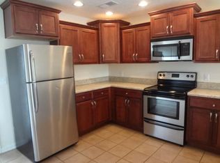213 Cranklen Cir APT B, Clarksville, TN 37042