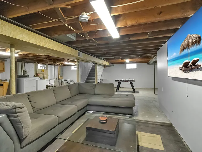 67 Crandon Blvd — Photo 21