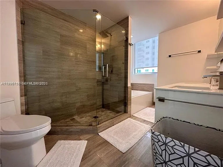 1300 Brickell Bay Dr #3206 — Photo 12