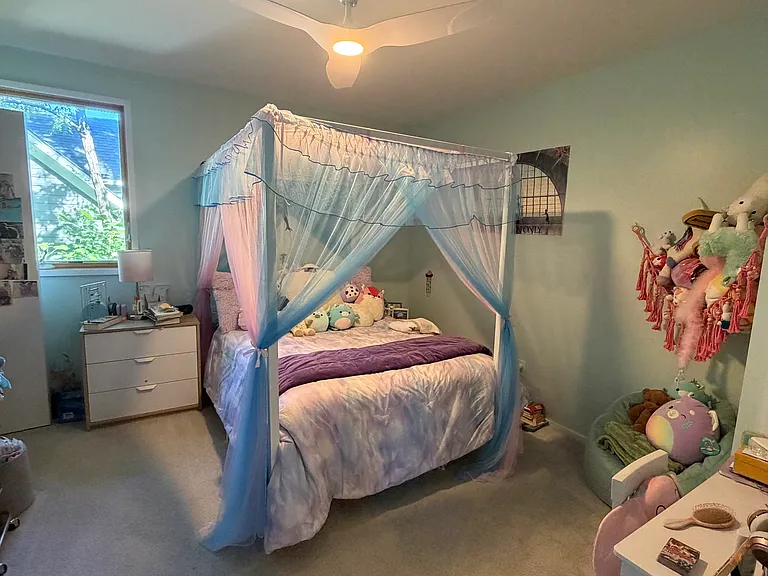 3rd bedroom - 2nd floor