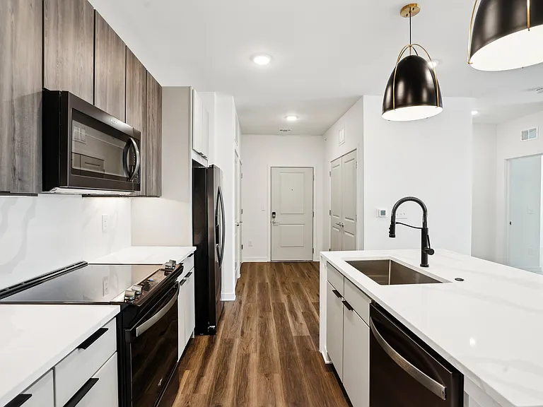 The Pullman Luxury Apartments — Photo 71