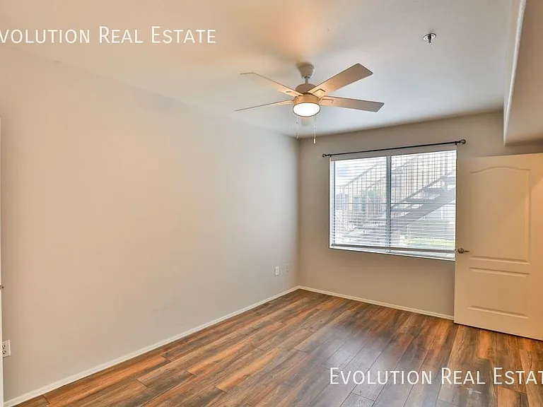 2134 E Broadway Rd #1049 — Photo 12