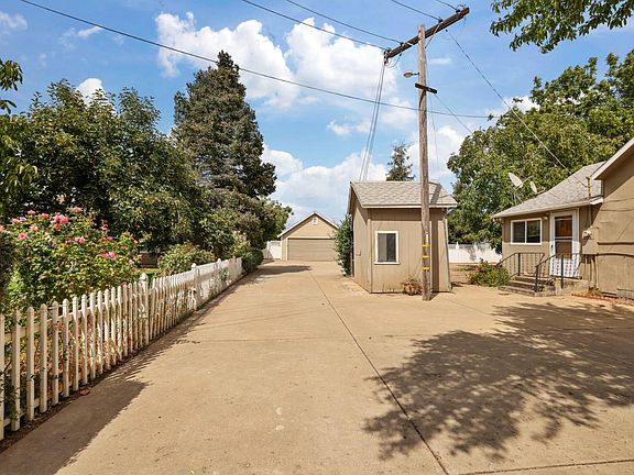 5th image of 10675 E Peltier Rd
