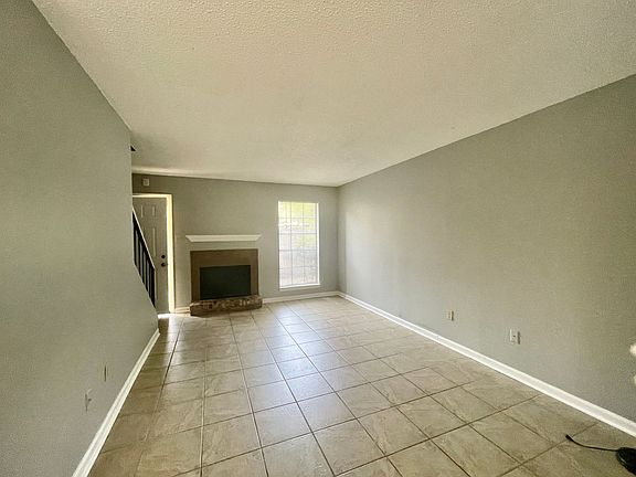 5th image of 3711 Cole Dr Unit 1-5