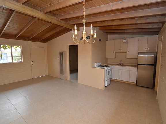 5th image of 2939 N Flanwill Blvd