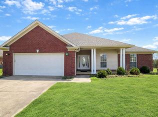 826 Bayou Vista Dr, Marion, AR 72364