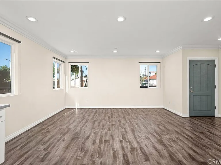 4812 Saturn St — Photo 4