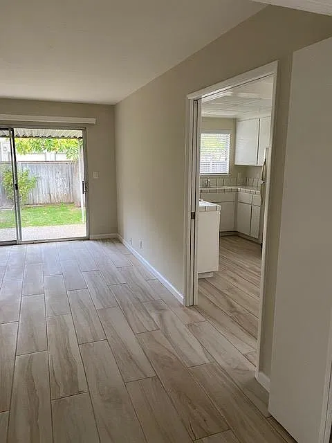2 bed, 1100 sqft, $3,600 — Photo 2