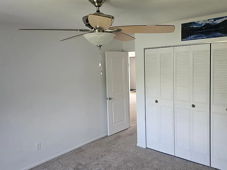 905 E Swallow Rd #4 — Photo 5