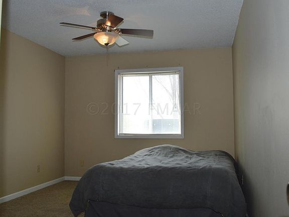 4th image of 751 14th Ave W