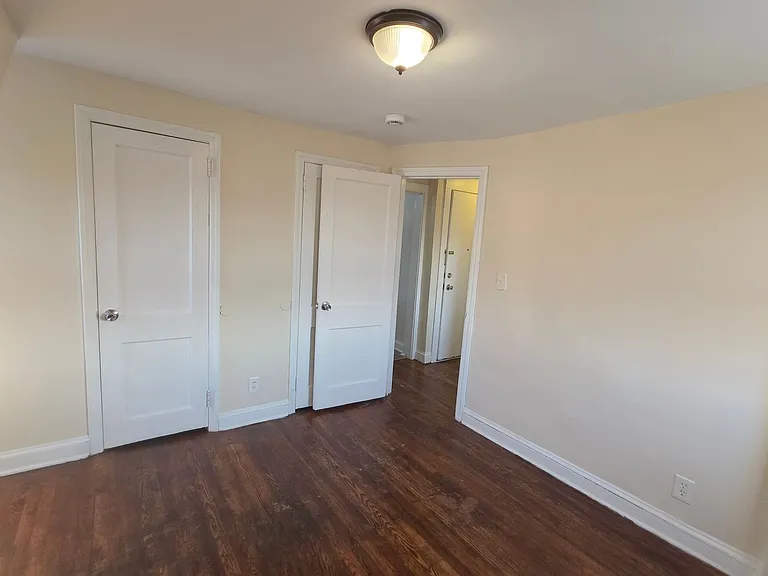 121VictorStfronthouse — Photo 14